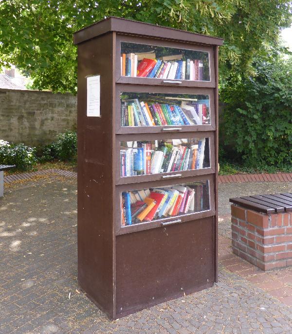 Öffentliches Bücherregal Wolfsburg