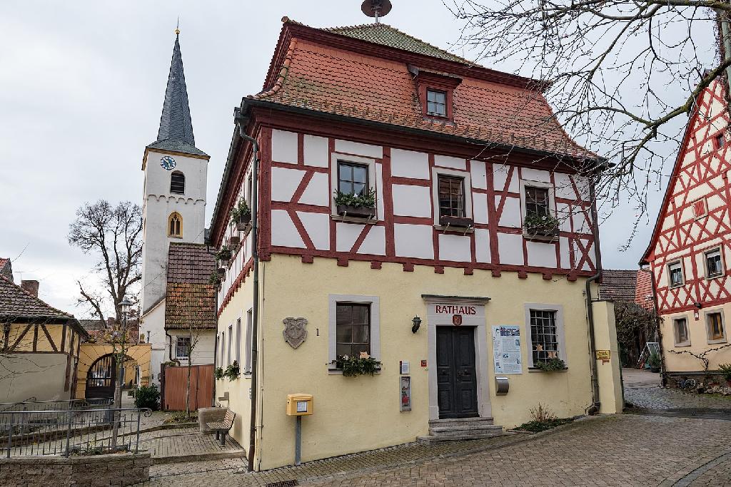 Rathaus Eisenheim