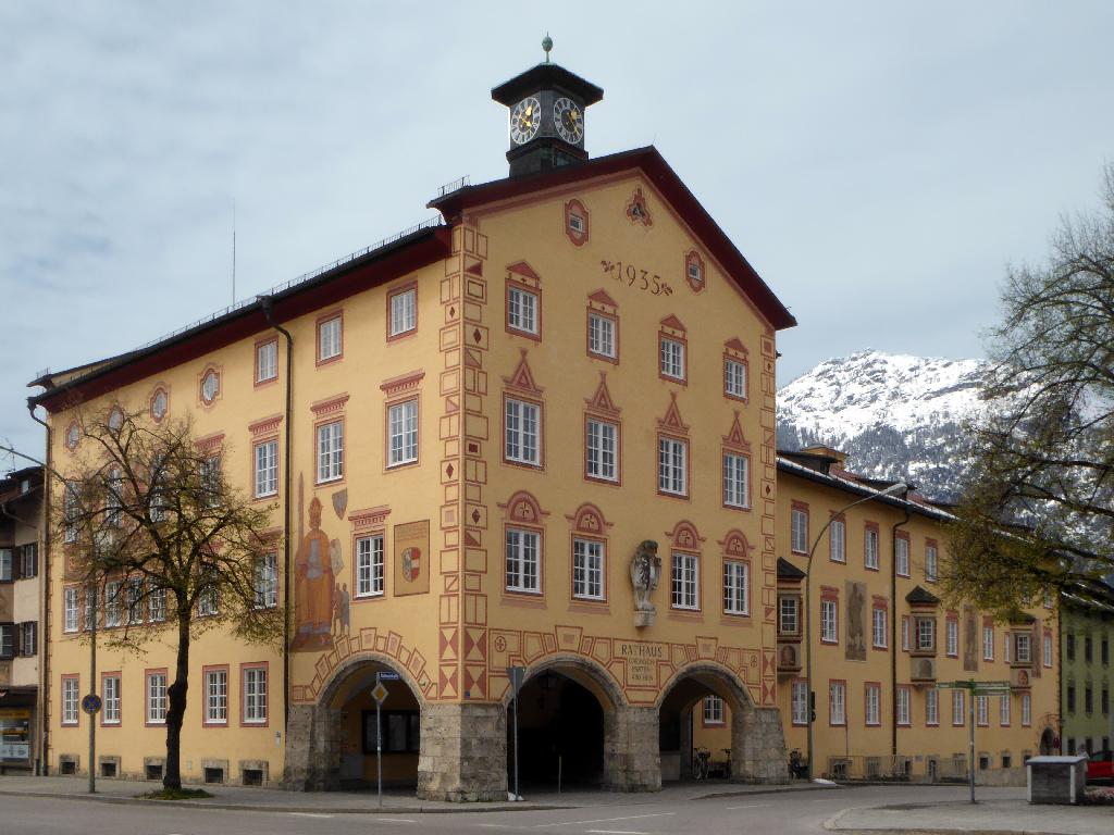 Rathaus Garmisch-Partenkirchen in Garmisch-Partenkirchen