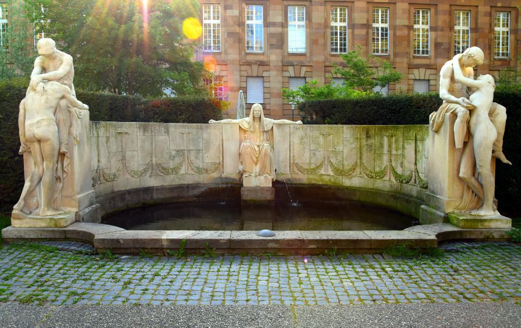 Schicksalsbrunnen Stuttgart