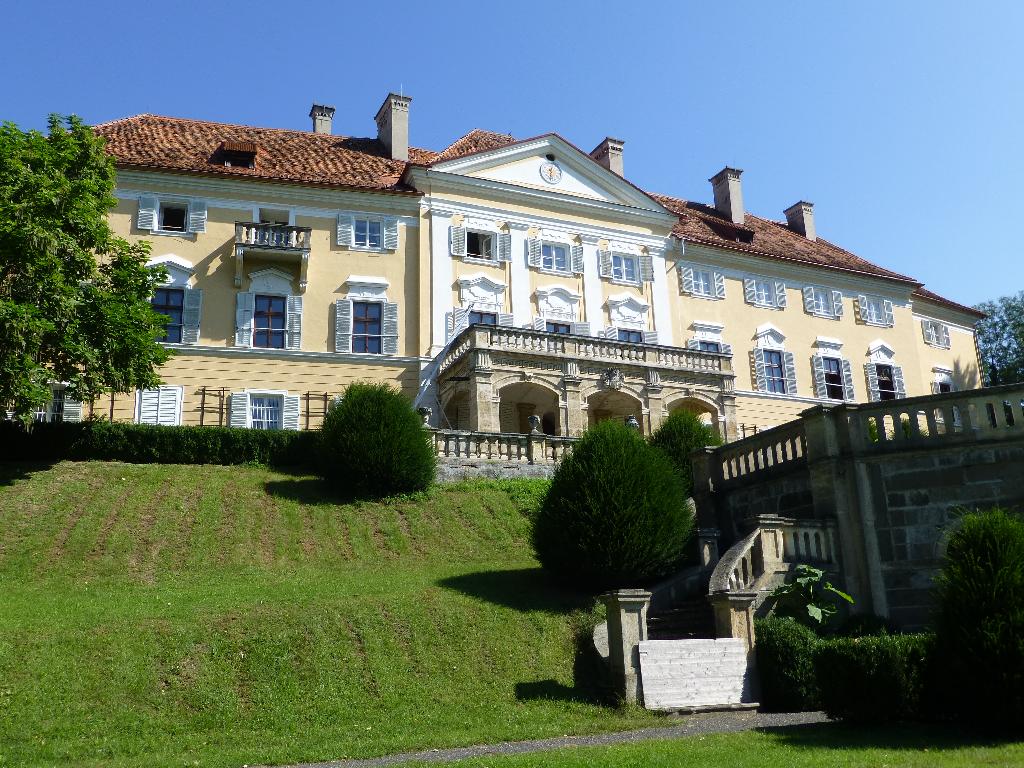 Schloss Halbenrain