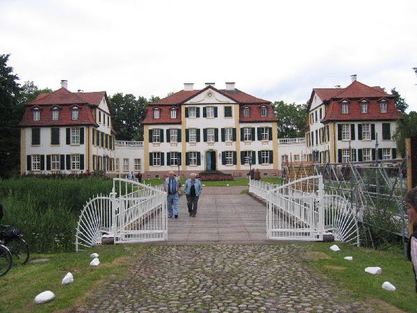 Schloss Hüffe in Preußisch Oldendorf