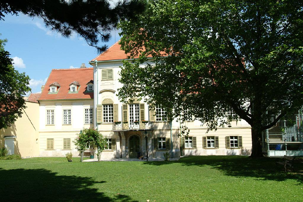 Schloss Hunyadi in Maria Enzersdorf