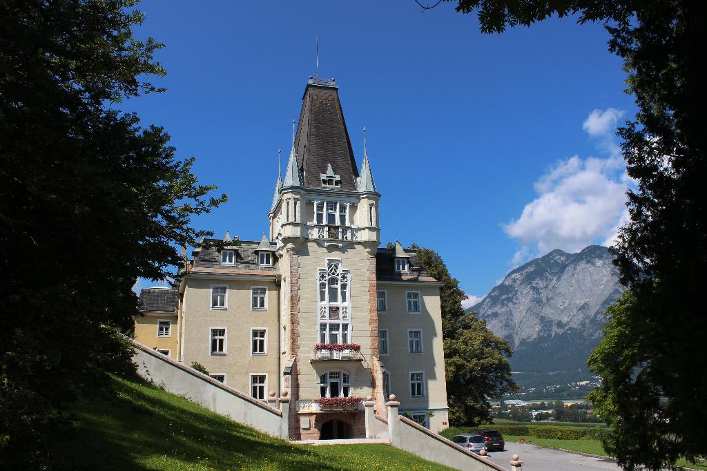 Schloss Mentlberg in Innsbruck