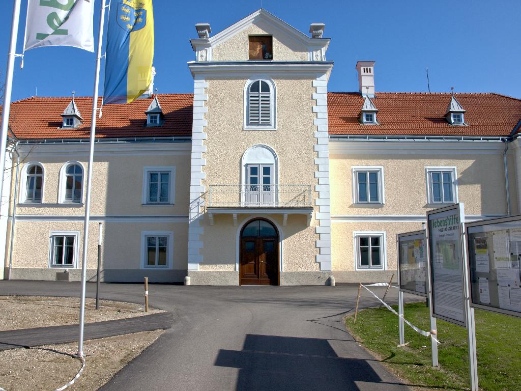 Schloss Neudenburg