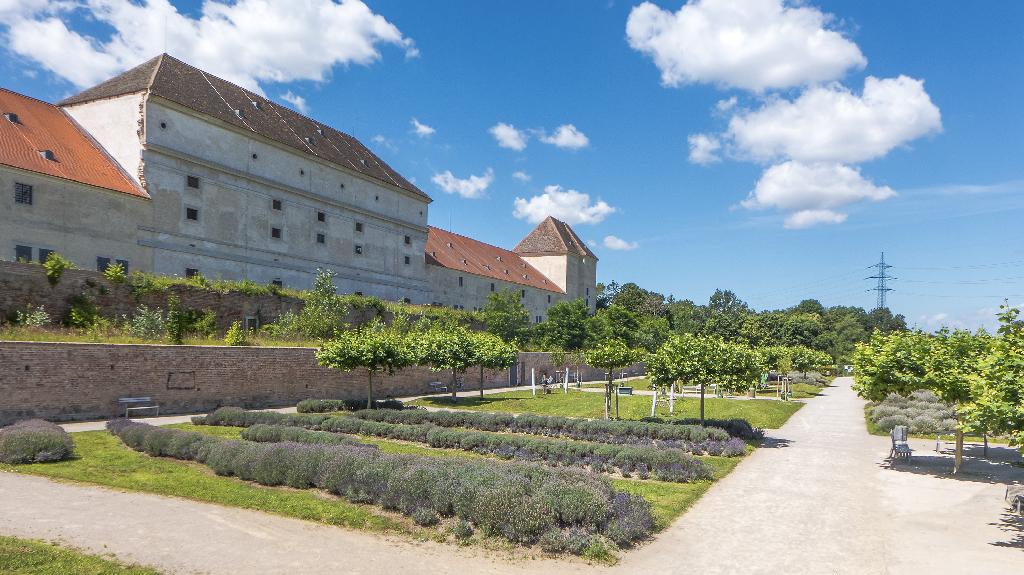 Schloss Neugebäude