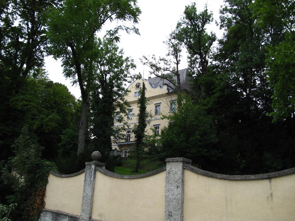 Schloss Plankenberg in Michelhausen