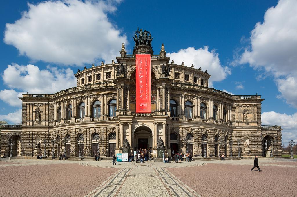 Semperoper Dresden in Dresden
