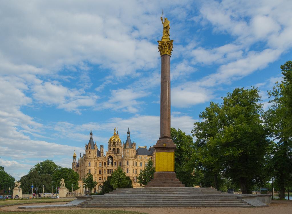 Siegessäule Schwerin