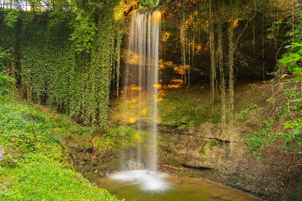 Torlentobelbach-Wasserfall in Uerikon