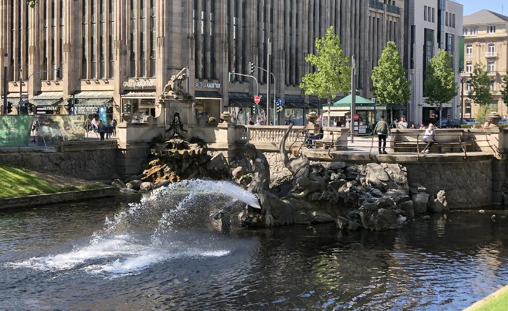 Tritonenbrunnen Düsseldorf in Düsseldorf