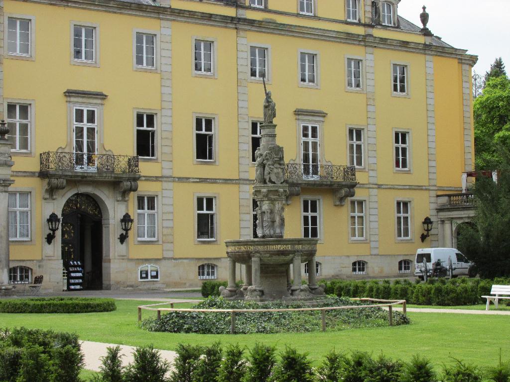 Tugendbrunnen Bückeburg in Bückeburg