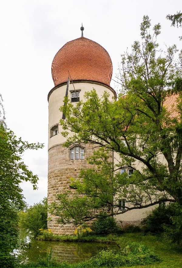 Wasserschloss Neuhaus in Adelsdorf