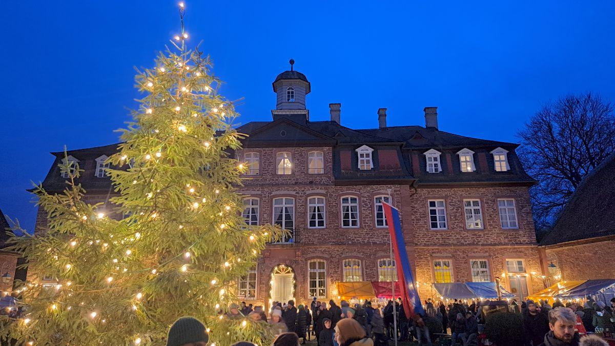 Weihnachtsmarkt Schloss Emmerichshofen 2023 in Kahl am Main