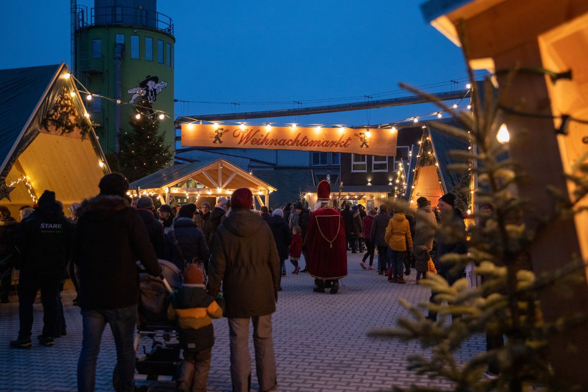 Weihnachtsmarkt Stark in Auhausen  in Auhausen