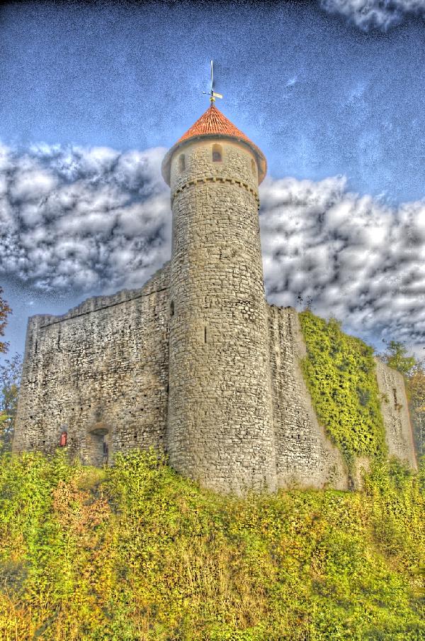 Westturm Burgruine Haineck