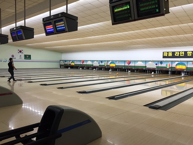 Zeppelin Bowling