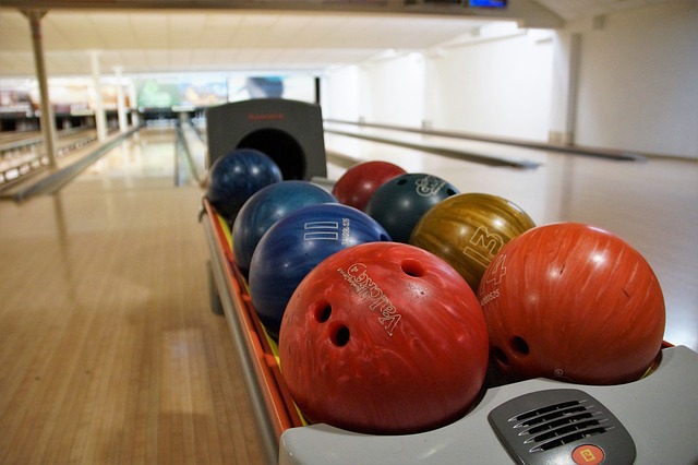 Toms Bowling