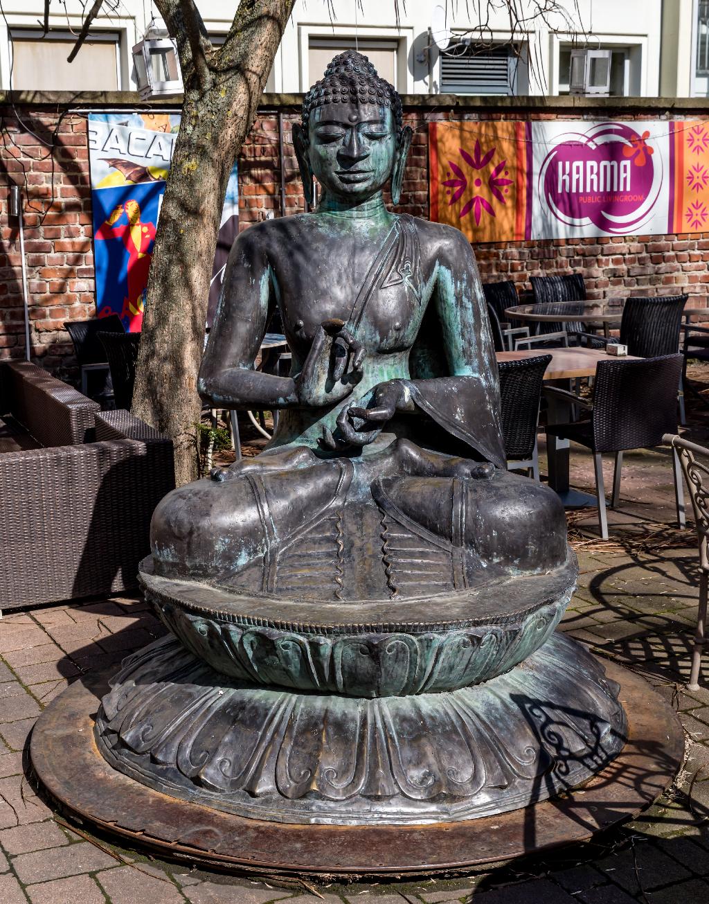 Karma public living room