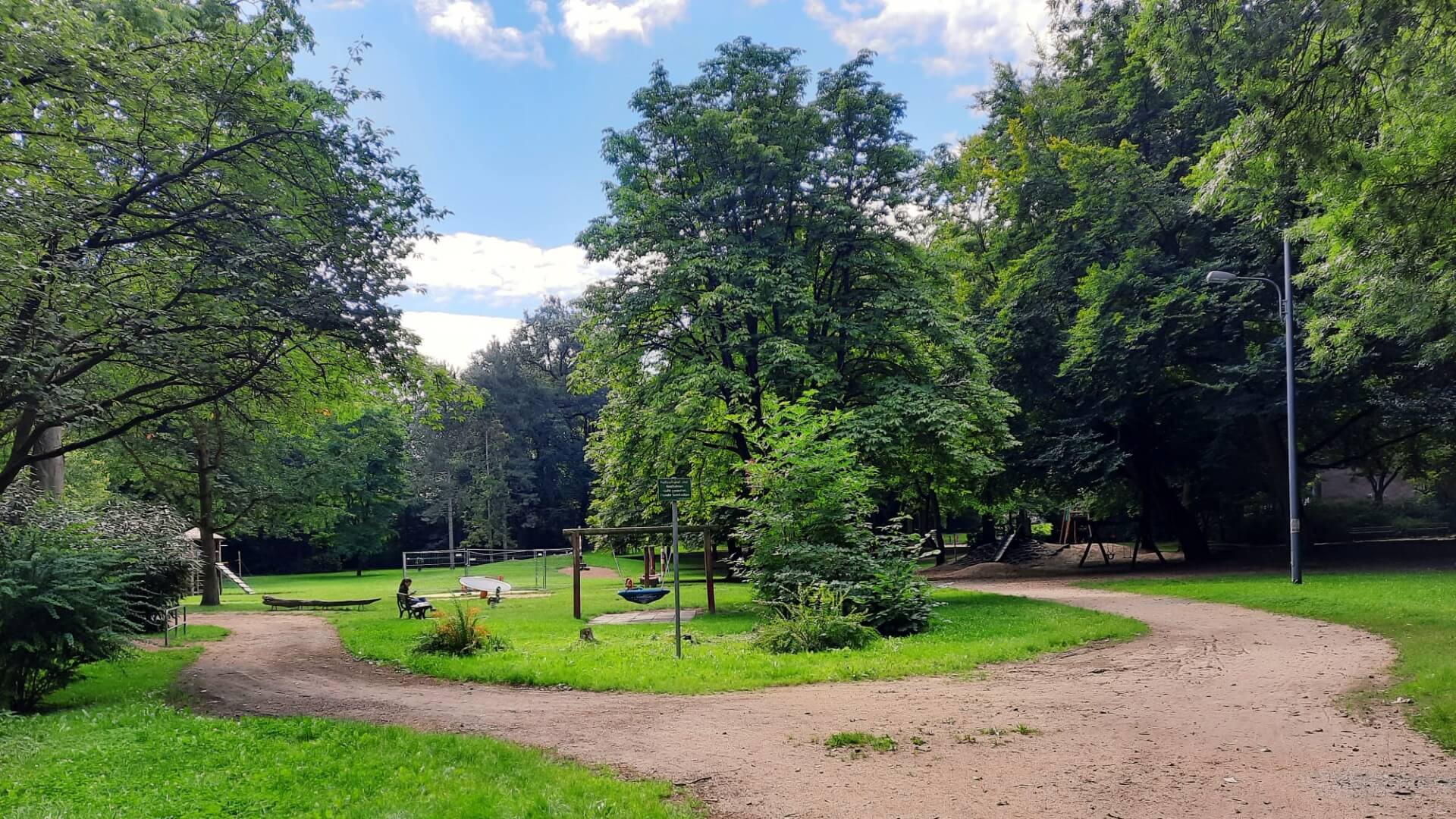 Spielplätze in und um Täuffelen